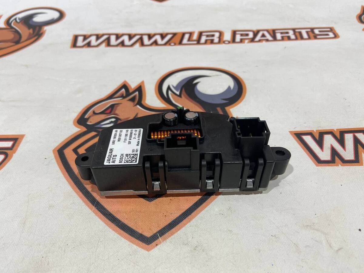 LR131038 Module-control  отопителя Land Rover Discovery 5 L462 (2017-) Б/У